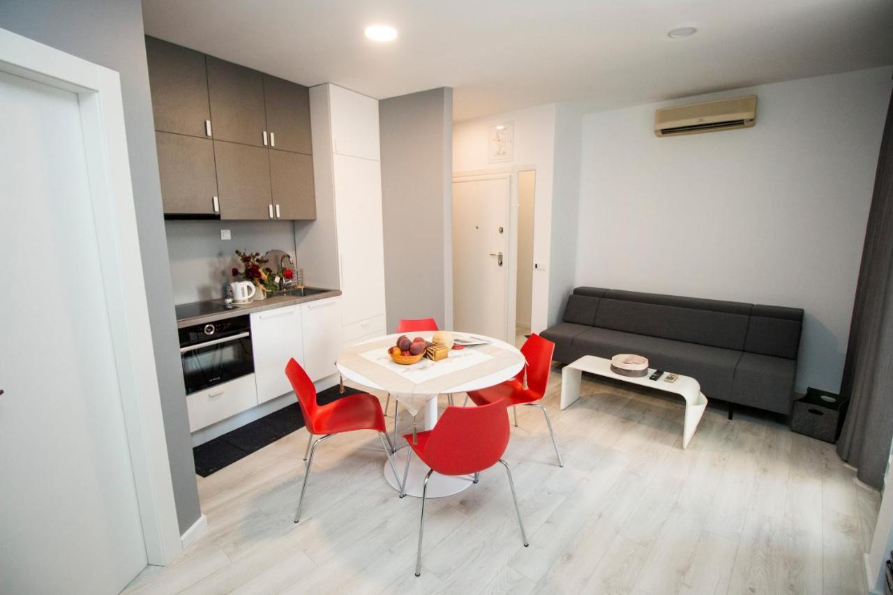 Apartman Gusar -Top Position, Close To The Center And The Beach, Fully Equipped Омиш Экстерьер фото